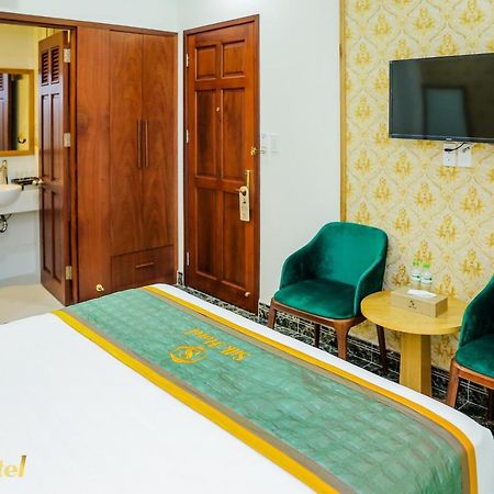 Silk Hotel Хошимин Екстериор снимка