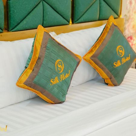 Silk Hotel Хошимин Екстериор снимка
