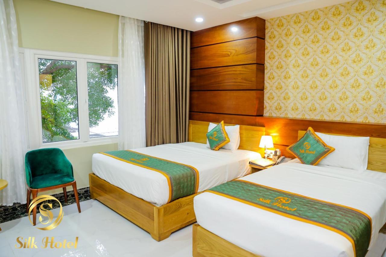 Silk Hotel Хошимин Екстериор снимка