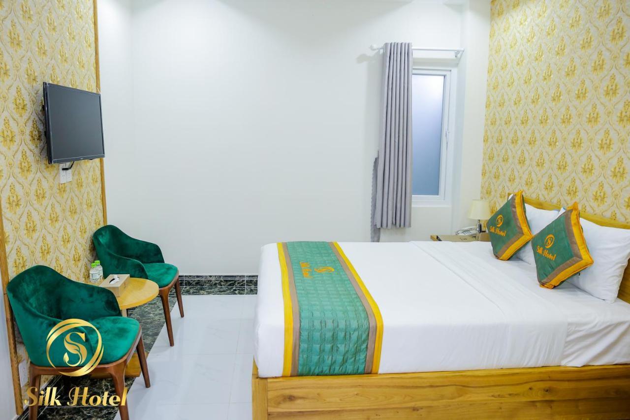 Silk Hotel Хошимин Екстериор снимка
