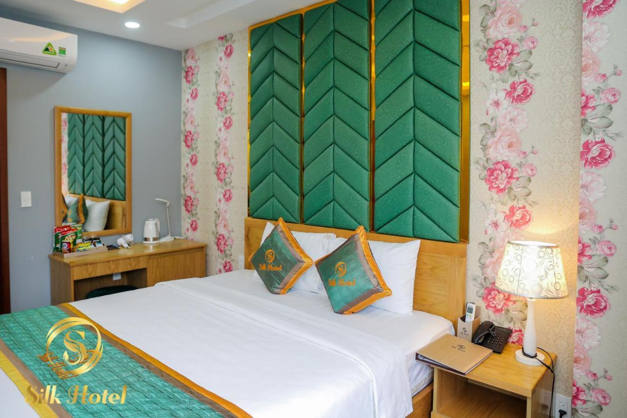 Silk Hotel Хошимин Екстериор снимка