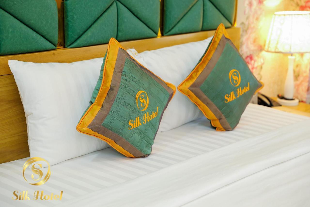 Silk Hotel Хошимин Екстериор снимка